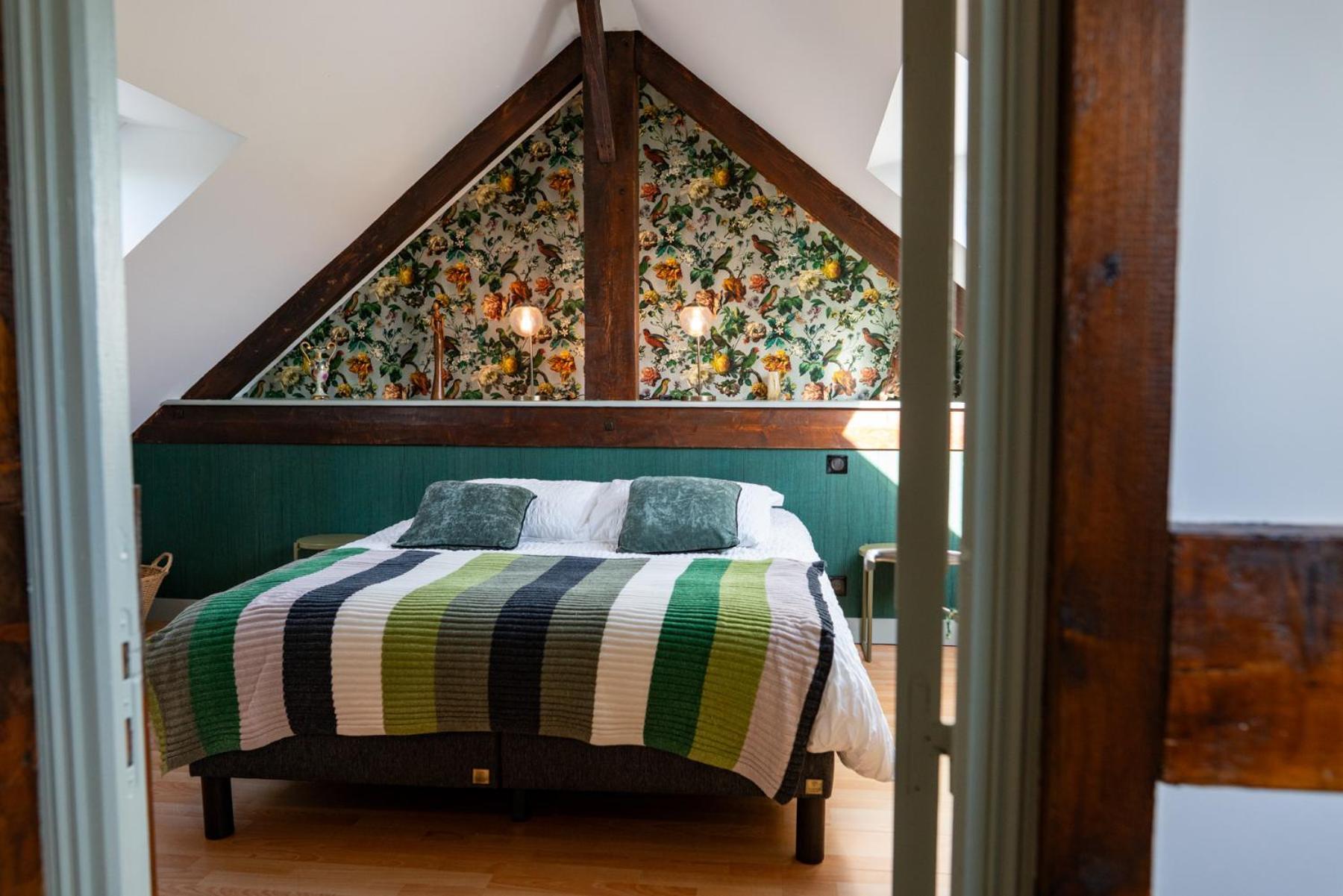 Le Pavillon Du Manoir De Conjon Villa Crouay Екстериор снимка